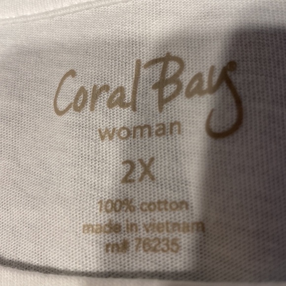 r Coral Bay casual solid white short sleeve stretch plus size top 2X. EUC - Picture 3 of 3
